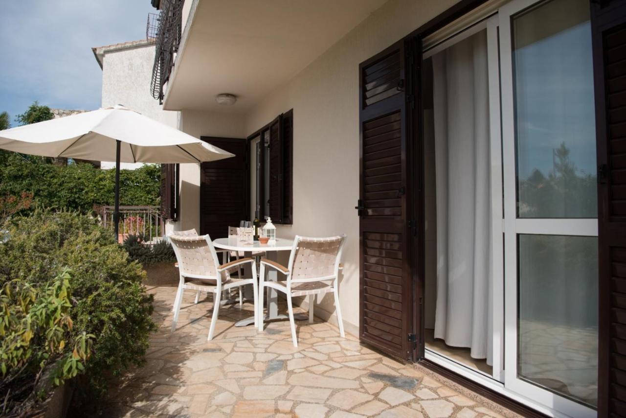 Apartments Sandra Porec Esterno foto