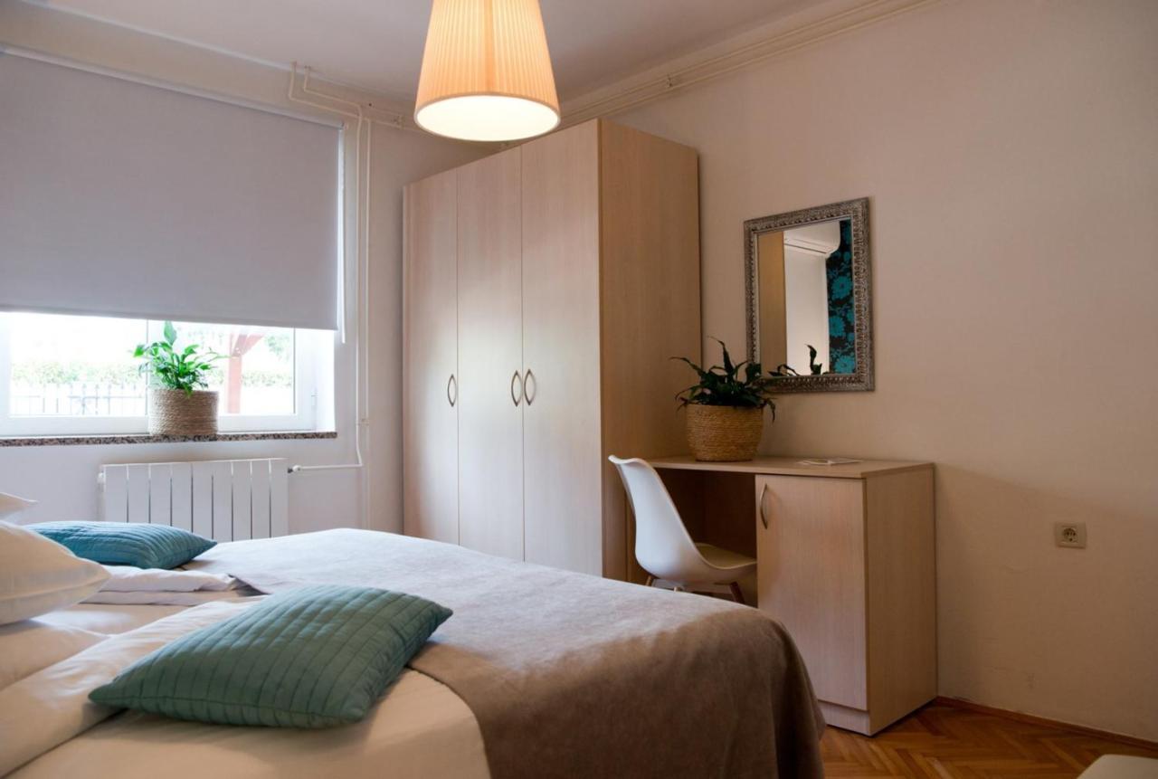 Apartments Sandra Porec Esterno foto